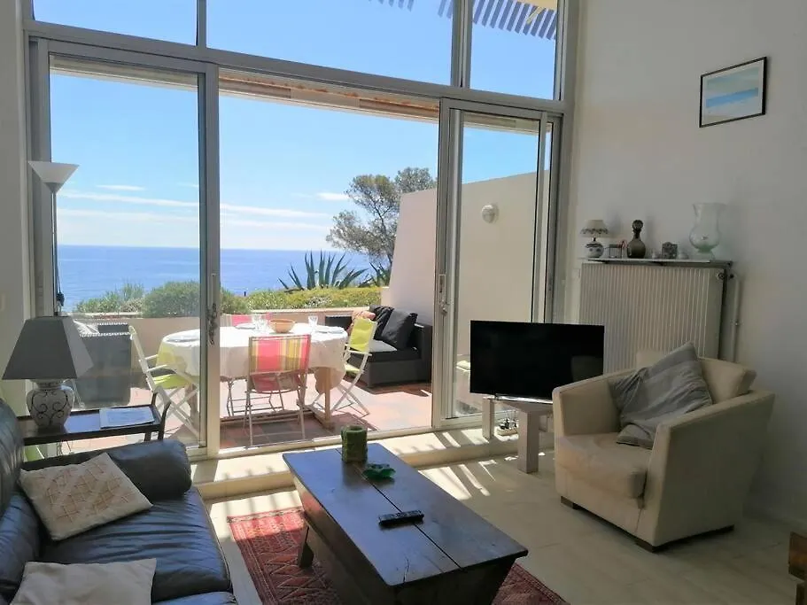 Apartment Appartement Corail, Vue Plongeante Sur La Mer Frejus France
